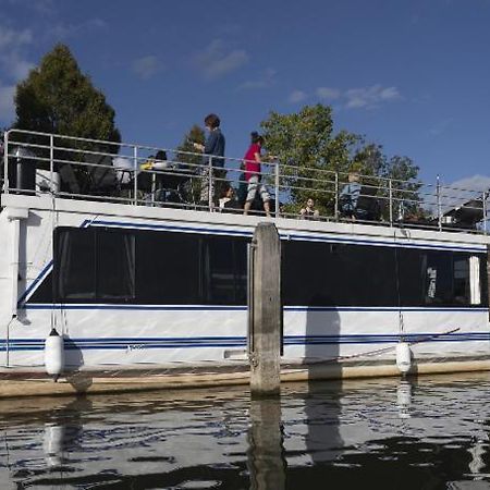 Hotel Bluebird House-Boat East Molesey Exterior foto